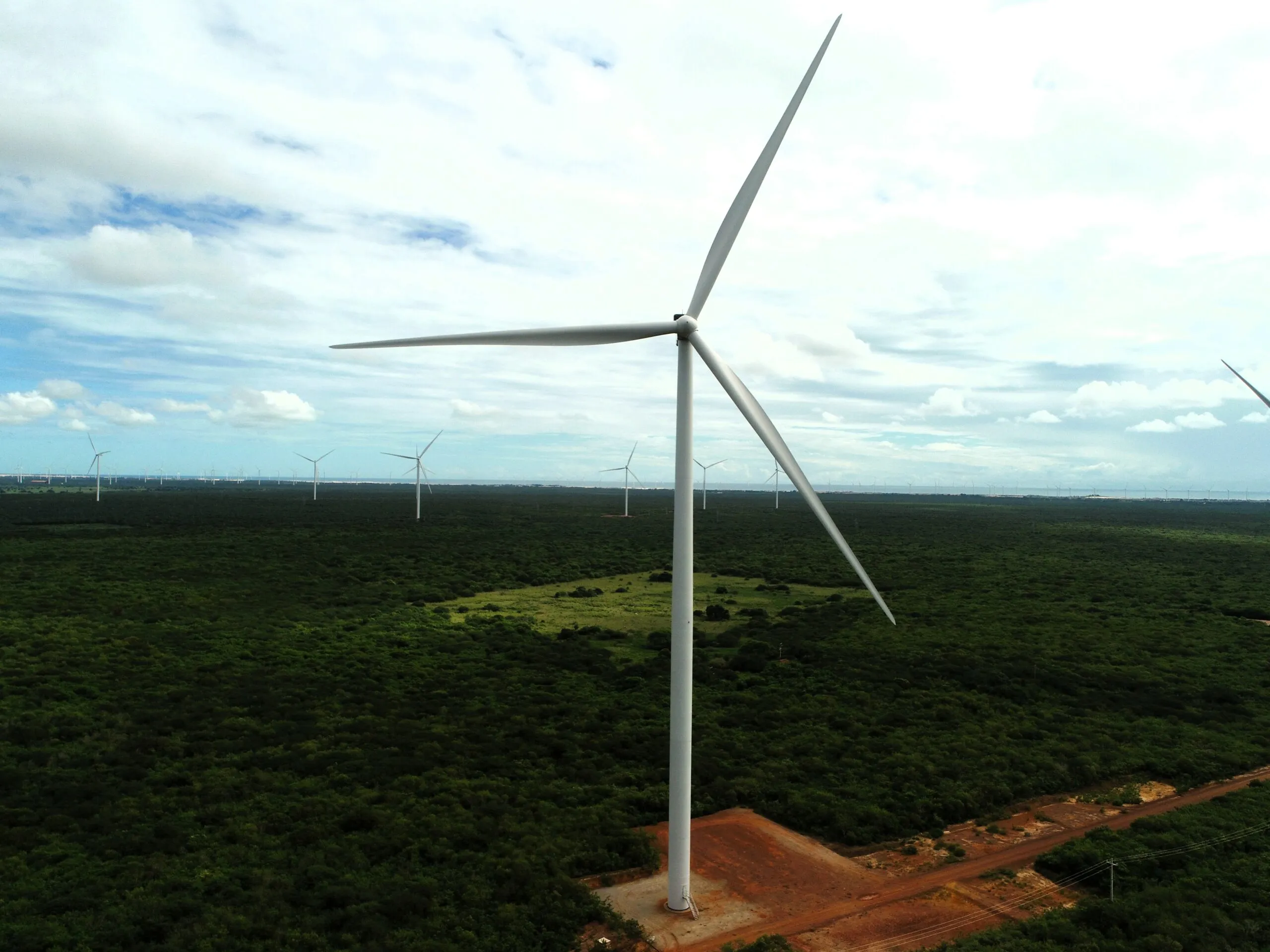 Como é o ensaio de aterramento de aerogerador